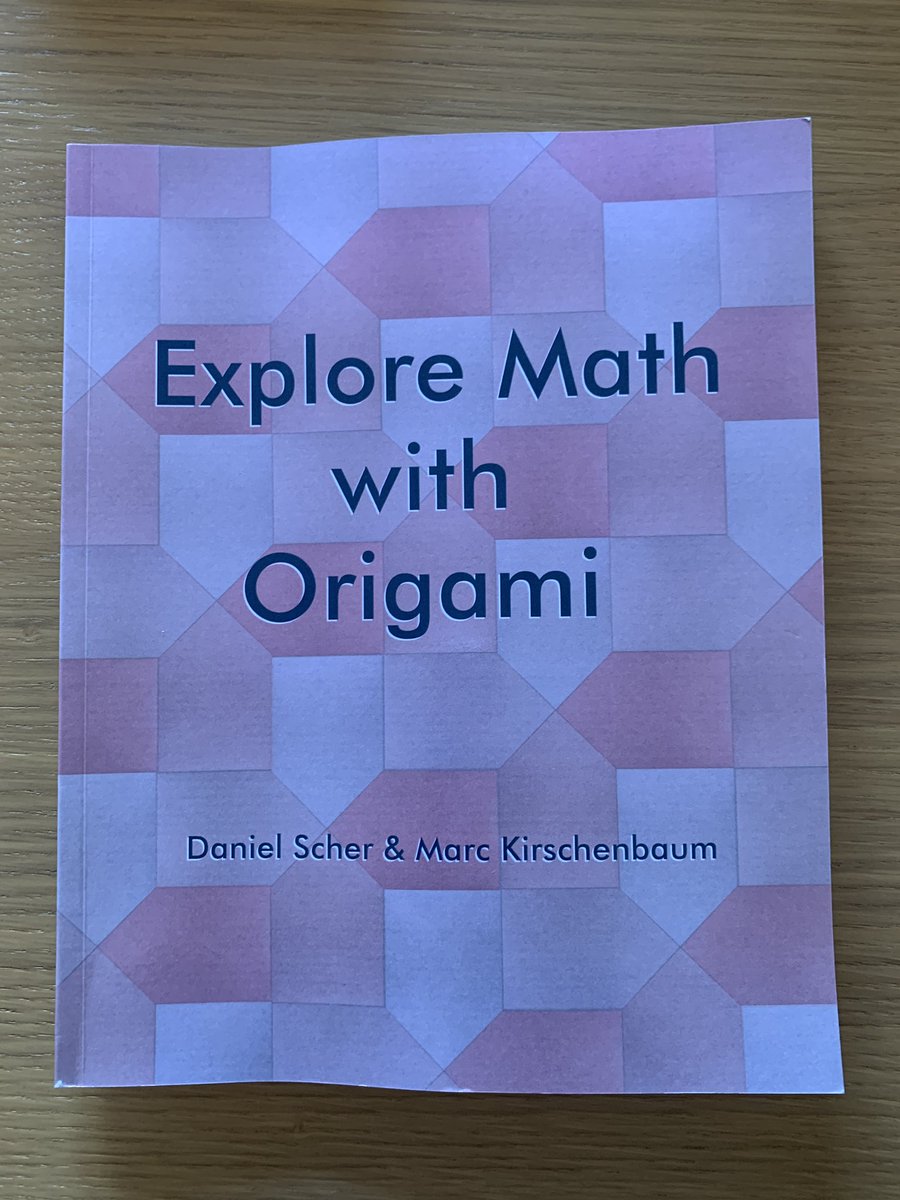 CarlesGranell4's tweet photo. No us perdeu el llibre 📚#ExploreMathWithOrigami de @dpscher i @ManhattanMarc 

👉🏼 Connexions entre matemàtiques 📐 i  origami ✂️ plenes de demostracions de figures i propietats, descomposicions, tessel•les i altres reptes 😍

Moltes idees i propostes per a l’aula! 🙌🏽 https://t.co/8FUpwbxwIs
