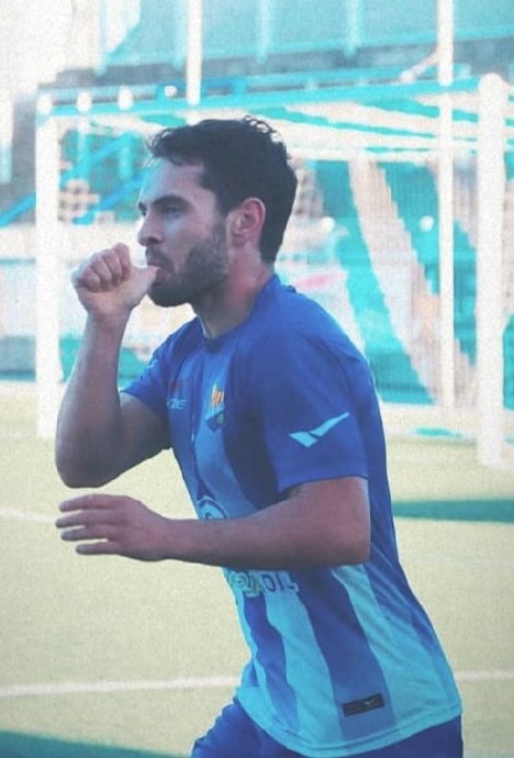 Ha arribat el moment d'afrontar nous reptes. Gràcies per tot <a href="/UEFigueres/">UE Figueres</a>, ha estat un plaer formar part d'aquest gran club durant quatre temporades. Molta sort en el futur. Sempre tindreu un unionista més. 💙🤍