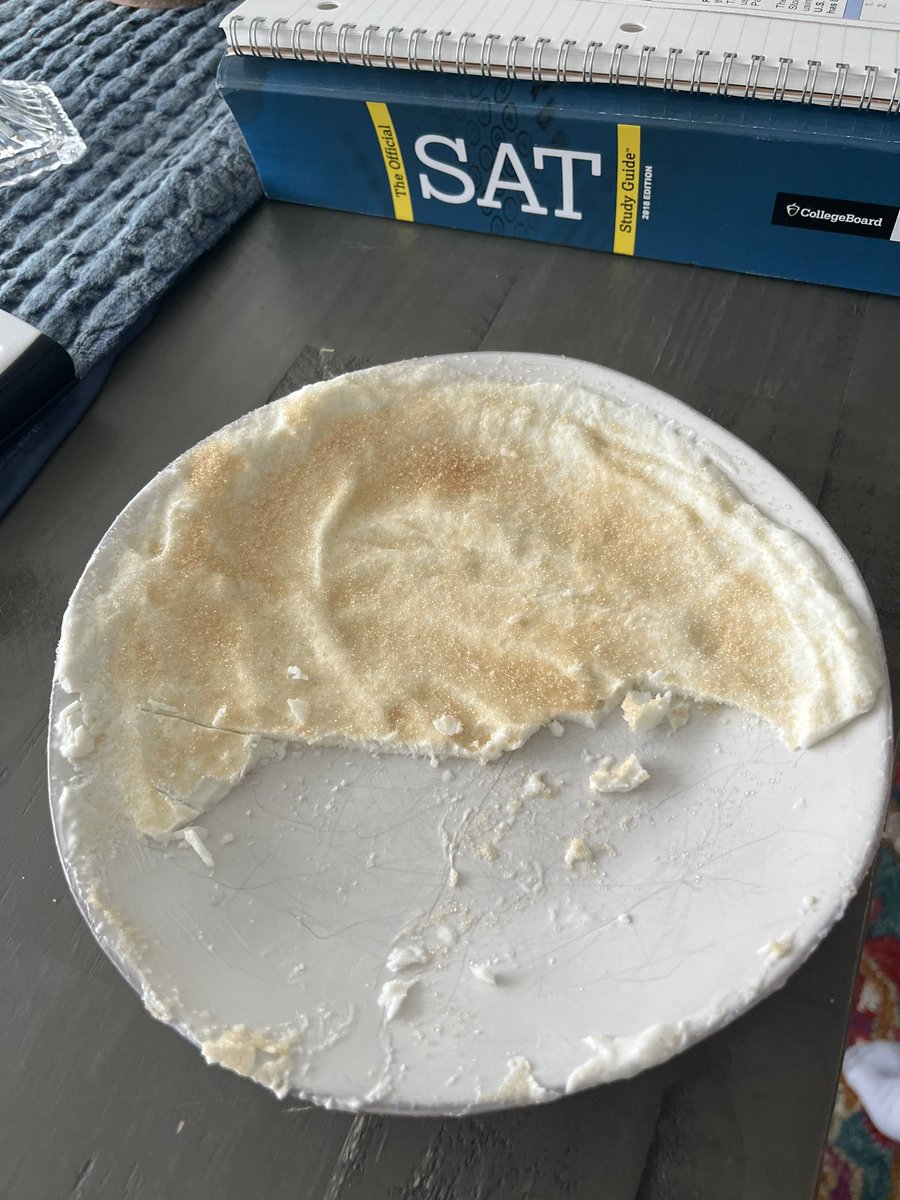 imgoinginsane12's tweet photo. 72 cals 
1/2 cup frozen greek yogurt and 0 cal monk fruit sweetener on top 
GET ON THIS ITS SO YUMMY https://t.co/7MKFIovuWN