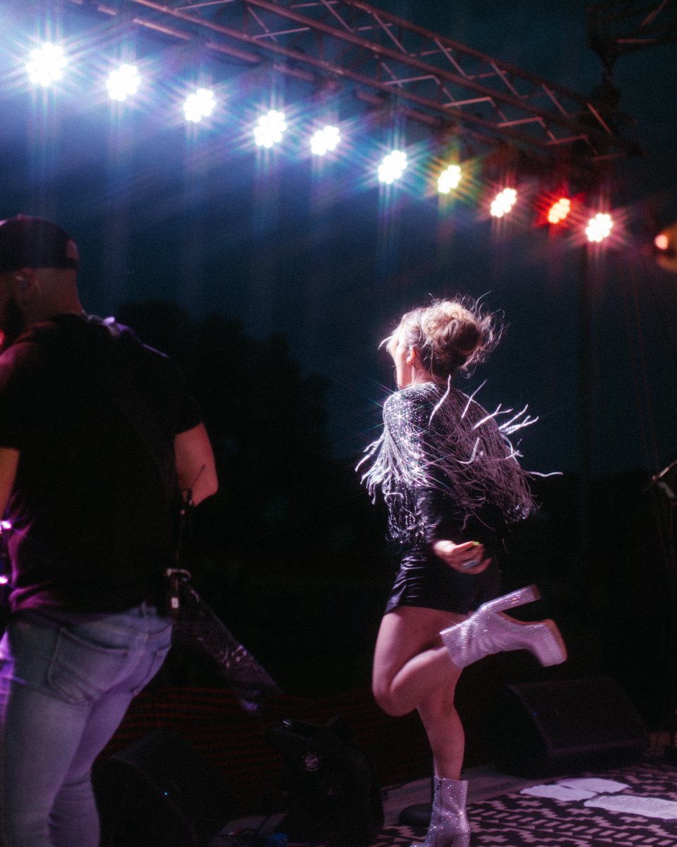 AshleyBarronOfficial tweet media