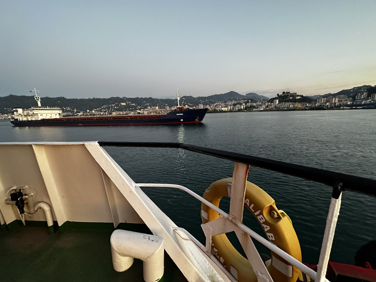 KRALFAYSAL1923's tweet photo. Rize bir liman şehridir
Buda böyle biline ..
💚💙
#Rizeport #Logistics #RizeportShippingAgency #RizeportLojistik #RizeAcente #RizeportGemiAcenteliği #Rize #RizeCity #RizeCastle #KONOSHA https://t.co/NyG7kFrG7z