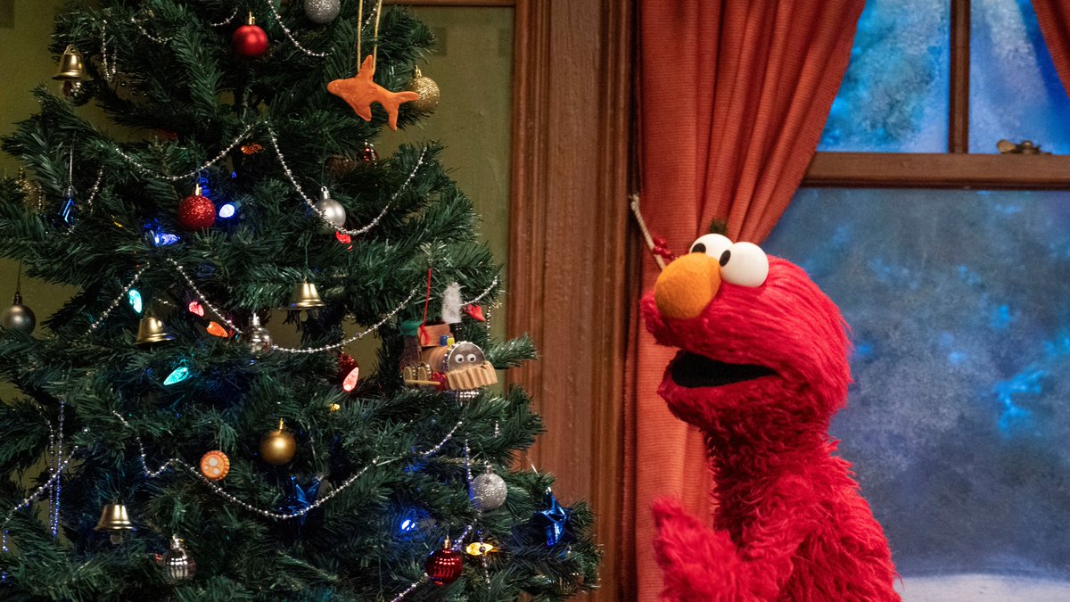 Elmo thinks back to December all the time! #TBT