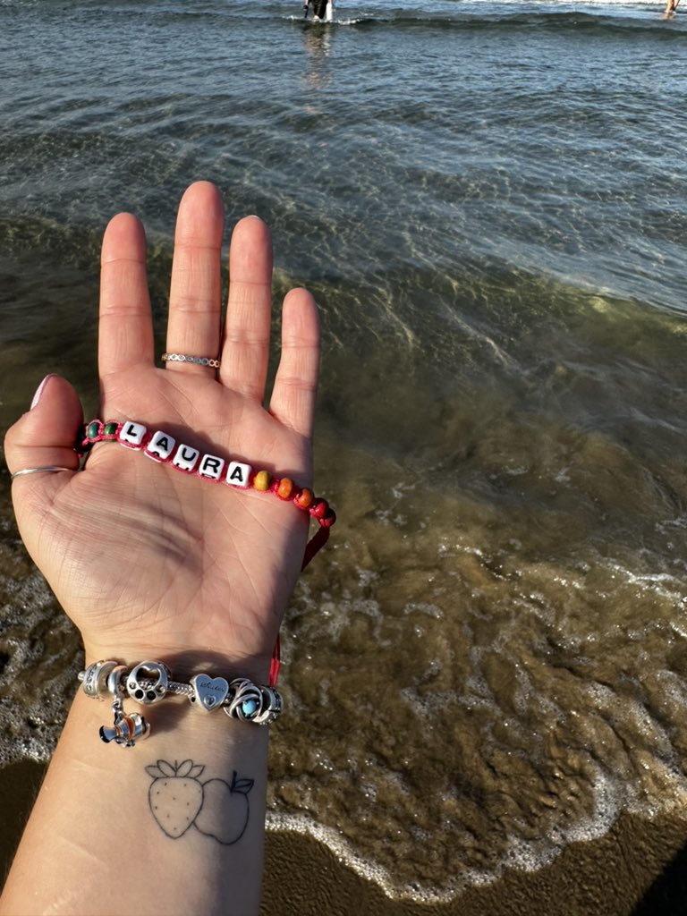 Brought you to the Spanish coast Loz ❤️
I miss you every day sis x