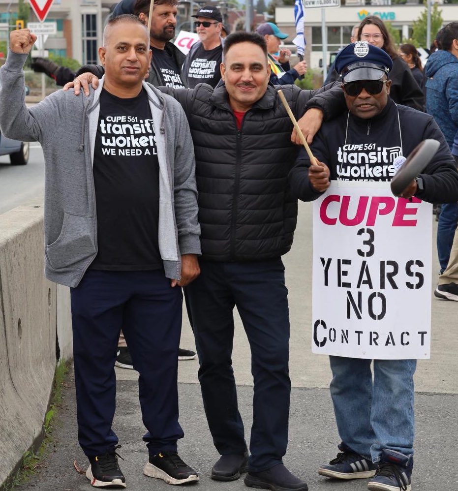 FVTransitStrike's tweet image. Day 116

WeNeedALift.ca

@CUPEBC @cupenat @dgawthcupe
#MembersStrongOnTheLine #WeNeedALift #bcpoli #canlab #bclab #picketline #walktogether #fairdeal #busdrivers #onedaylongeronedaystronger #BCTransit
#Transit #fightingforfairness #afairdeal
#StrongerTogether