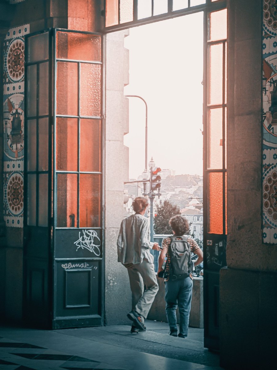 lipi_clicks's tweet photo. Views in São Bento Station 🚉 ✨
#ShotOnHONOR @Honorglobal #honormagic4pro
Powered with @Snapdragon #snapdragoninsiders #shotonsnapdragon
@moreiralicce #lightroom https://t.co/utrwFoBC5p