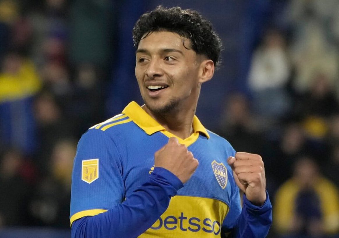 BocaJrsSports's tweet image. 👉🤑💸  Porcentajes de: 
Medina + Taborda + Sández + Dinero.

👀 Fue lo que le pidió Andrés #Fassi a #Riquelme por el colombiano #Valoyes 🇨🇴.

🔥 &quot;Entonces no sale 10, sale 40 millones&quot;. -*Las palabras de Román.