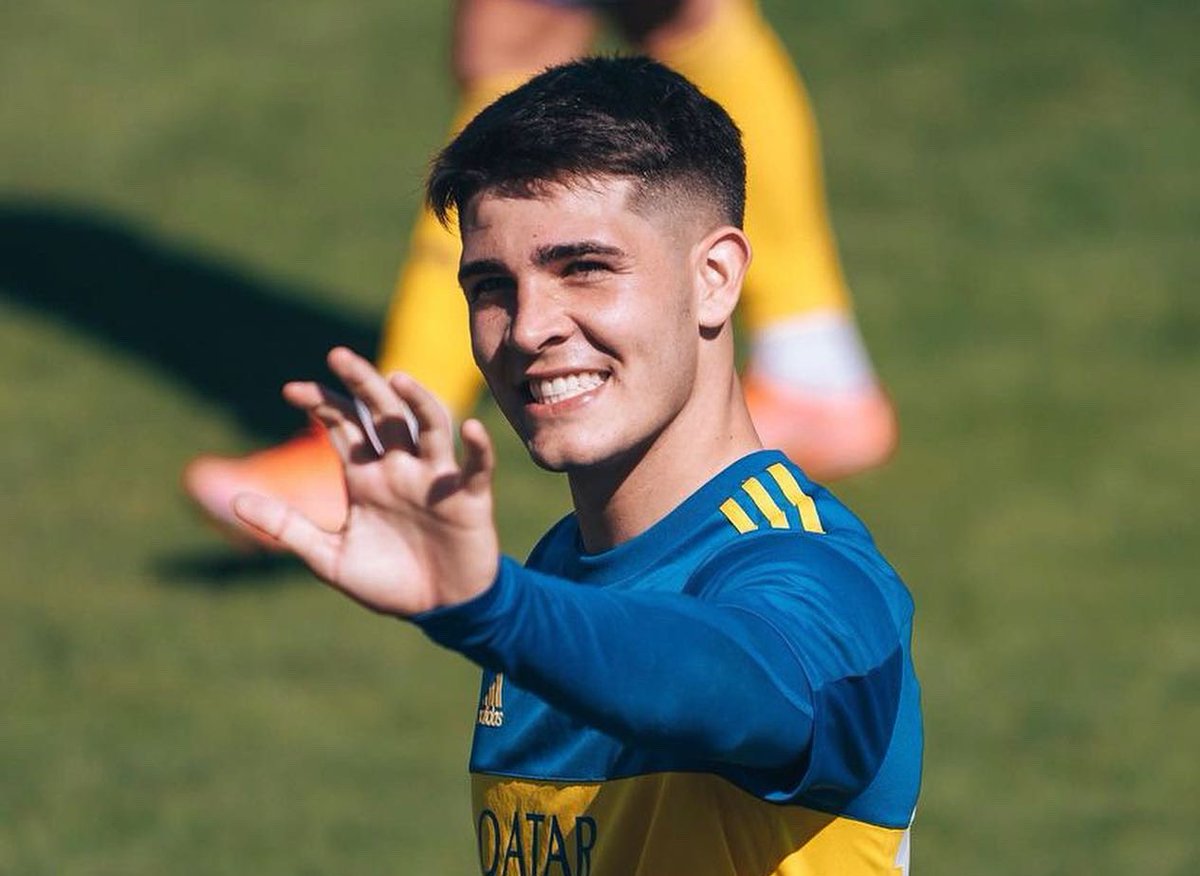 BocaJrsSports's tweet image. 👉🤑💸  Porcentajes de: 
Medina + Taborda + Sández + Dinero.

👀 Fue lo que le pidió Andrés #Fassi a #Riquelme por el colombiano #Valoyes 🇨🇴.

🔥 &quot;Entonces no sale 10, sale 40 millones&quot;. -*Las palabras de Román.