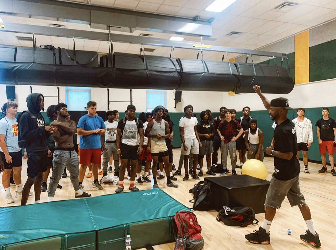Lee Junior (@leejrunstuck) on Twitter photo X’s and O’s are nothing without character and leadership development! Special thanks to <a href="/SVHSathletics/">SENECA VALLEY ATHLETICS</a> for always opening the door for me to leave an impact not impressions. <a href="/SVHSFootball/">Seneca Valley FB</a> let’s EAT! X’s and O’s are nothing without character and leadership development! Special thanks to <a href="/SVHSathletics/">SENECA VALLEY ATHLETICS</a> for always opening the door for me to leave an impact not impressions. <a href="/SVHSFootball/">Seneca Valley FB</a> let’s EAT!