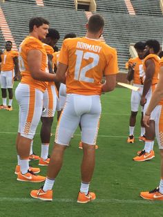 Malechritude's tweet photo. #ThemeForThursday
#MenInOrange 
On a scale of 1 to 10... https://t.co/MWPKMJp5ZX