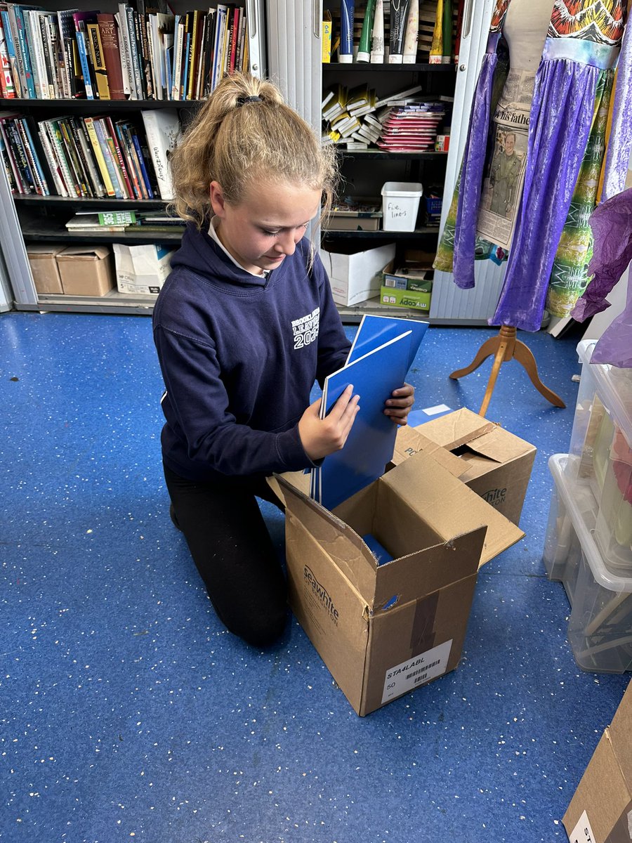 Alicia joined the Art Department today as our apprentice (bought with her class charts points!) and has been a superstar! She’s sorted cupboards, put name labels on new books, supported younger children and kept us smiling all day! Great job Alicia 🤩