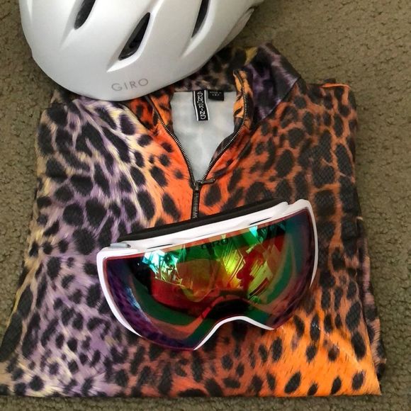 So good I had to share! Check out all the items I'm loving on <a href="/Poshmarkapp/">Poshmark</a> from @HairbrainedE #poshmark #fashion #style #shopmycloset #lovefire #abercrombiefitch #snoskins: posh.mk/1tpncogepBb
