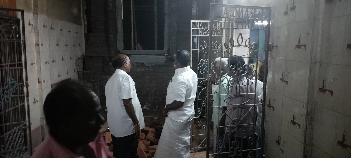 AKSaiJSaravanan's tweet photo. குருமாம்பட்டு பகுதியில் அமைந்துள்ள, அருள்மிகு ஸ்ரீ ஜலகண்ட விநாயகர் ஆலய திருப்பணியினை நேரில் சென்று கோவில் நிர்வாகிகளுடன் பார்வையிட்ட போது.@BJP4Puducherry @BJP4India @JPNadda @AmitShah @blsanthosh @CTRavi_BJP @BlrNirmal https://t.co/L020vIfrmI