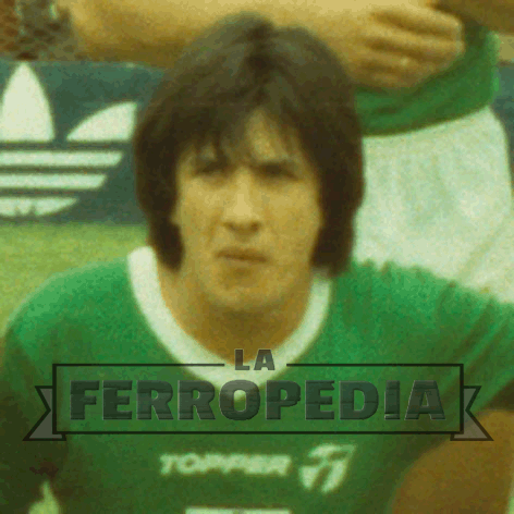 LaFerropedia's tweet photo. #UnDíaComoHoy [1955] 🗓️ Nace Luis Antonio Andreuchi, campeón con #Ferro en el Nacional 82 🎳 En ese torneo jugó 8️⃣ partidos e hizo 2️⃣ goles 🎧 Uno a Vélez y otro a Atlético Concepción (T) ✨ Lo llamaban El Griego porque había jugado en el Panathinaikos, entonces una rareza https://t.co/eQpf48Wj1g