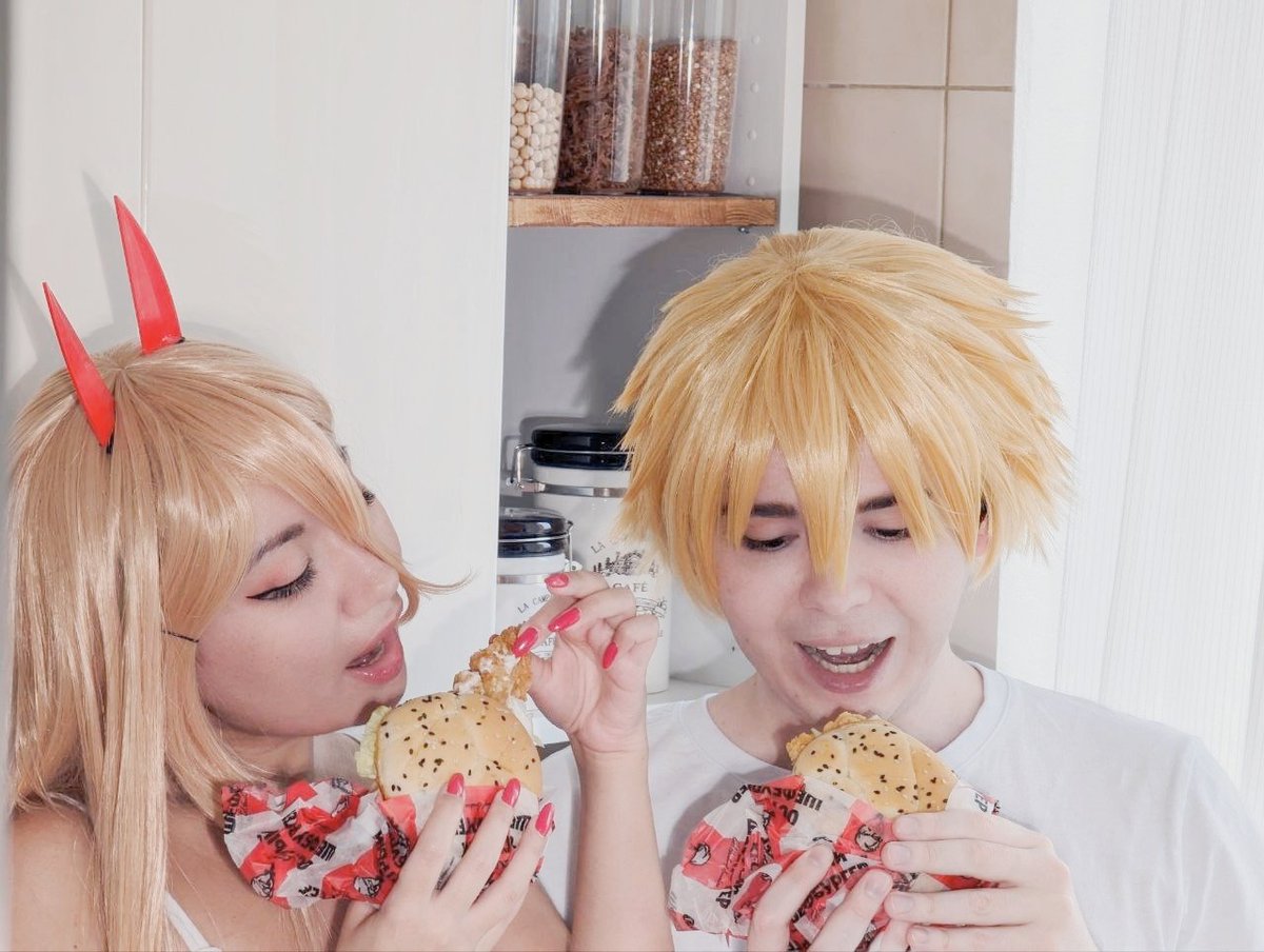 LordTeramon's tweet photo. Power, what are you doing!? 😰

We held a photoshoot on a Chainsaw Man today! The frames turned out to be very cool🔥 We are waiting for the finished photos!

Power: @yokoe_sama 

---
#chainsawman #denji #denjicosplay https://t.co/c3KtKIEUhy