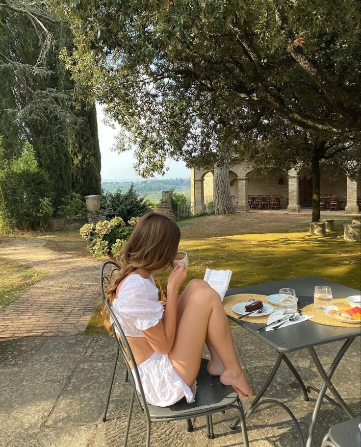 writerinparis's tweet photo. summer in tuscany https://t.co/m9SggQVDMK