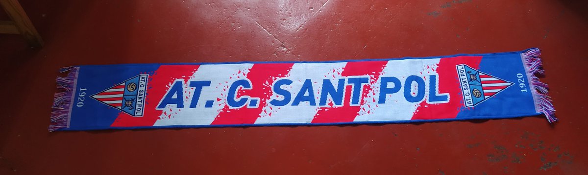 Caroliche2's tweet photo. @JoanBrusca @atcsantpol 
Gracies presi per el regal https://t.co/PKwV7W8nXo