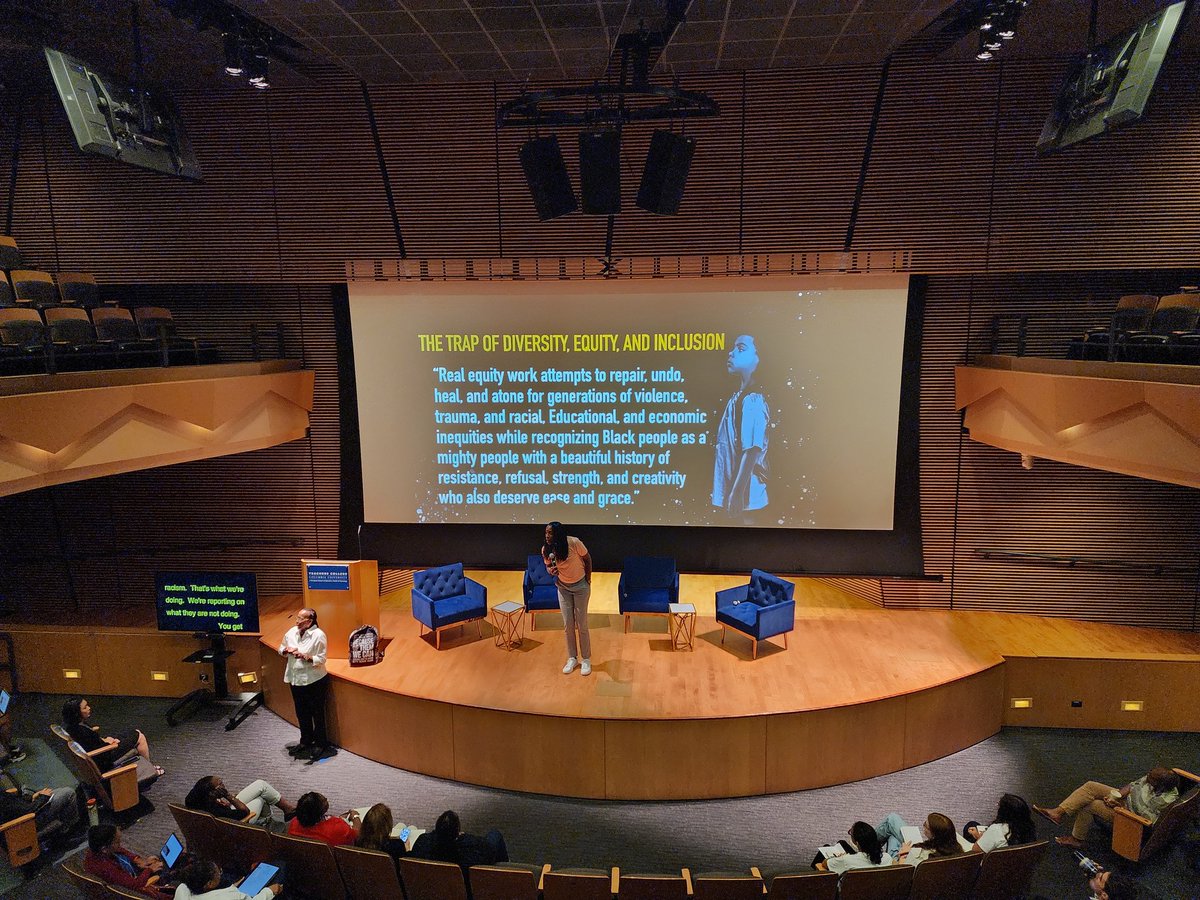 𝕄𝕣𝕤. ℕ𝕠𝕣𝕞𝕒 𝕁𝕒𝕔𝕜𝕤𝕠𝕟 tweet media