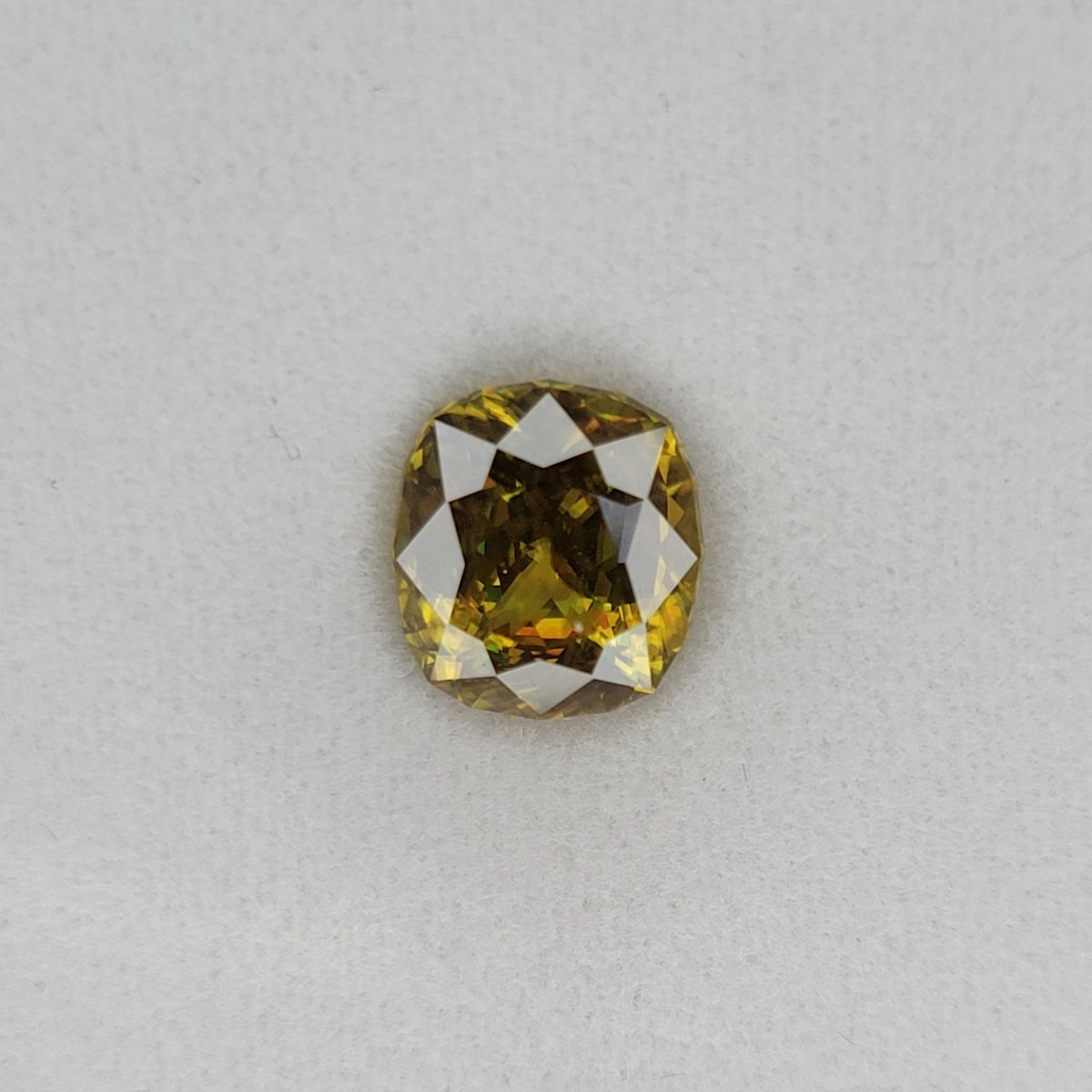 rainbowgarnet89's tweet image. キューブカットォォォォォ～😍😍😍

#スフェーン #sphene