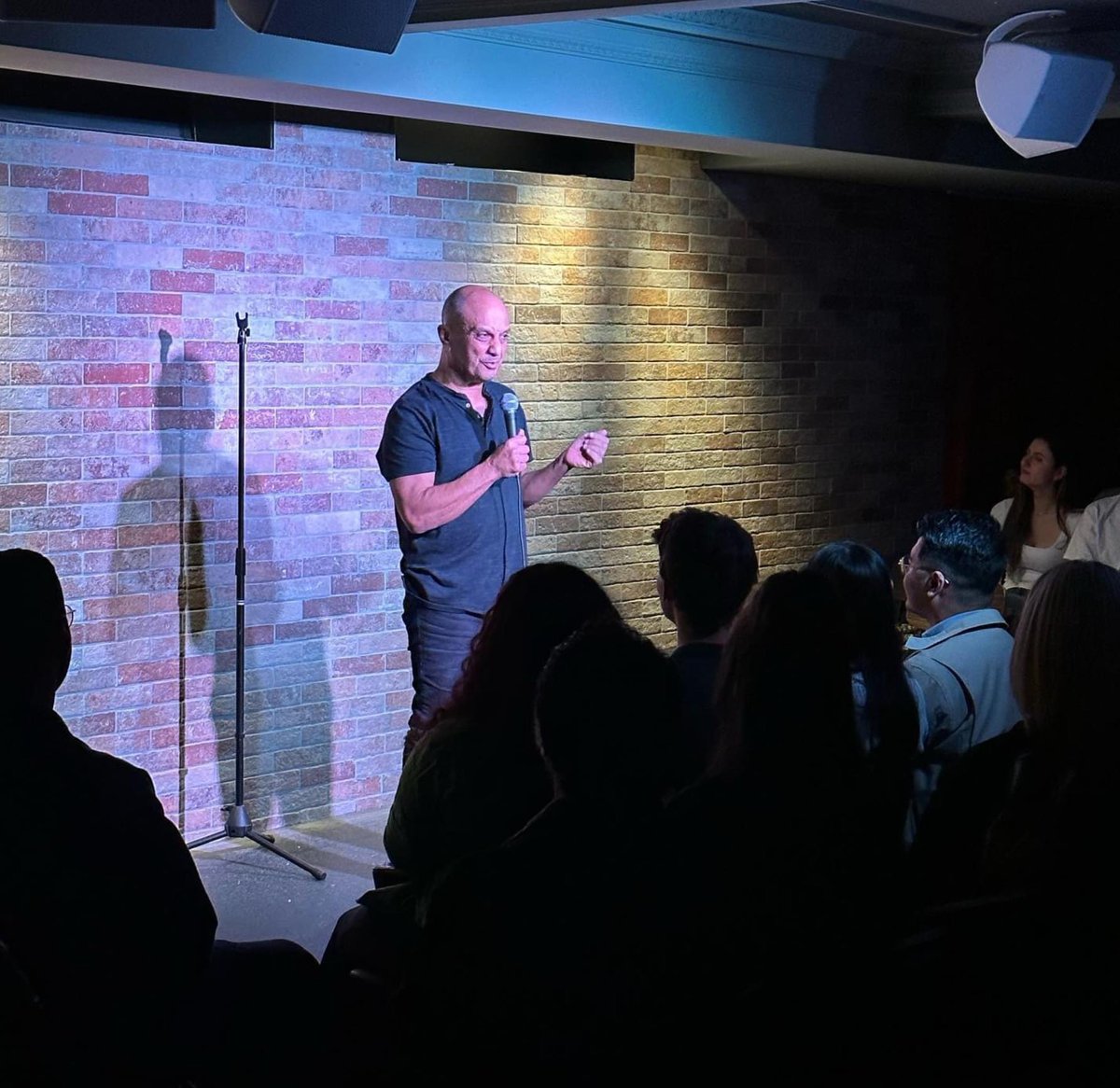 BasementComClub's tweet image. We’re back HOME in the basement TONIGHT and TOMORROW!
(Akmal isn’t on, this pic was taken in the past, not the future)
MASSIVE SURPRISES! Not many tix left for tonight!