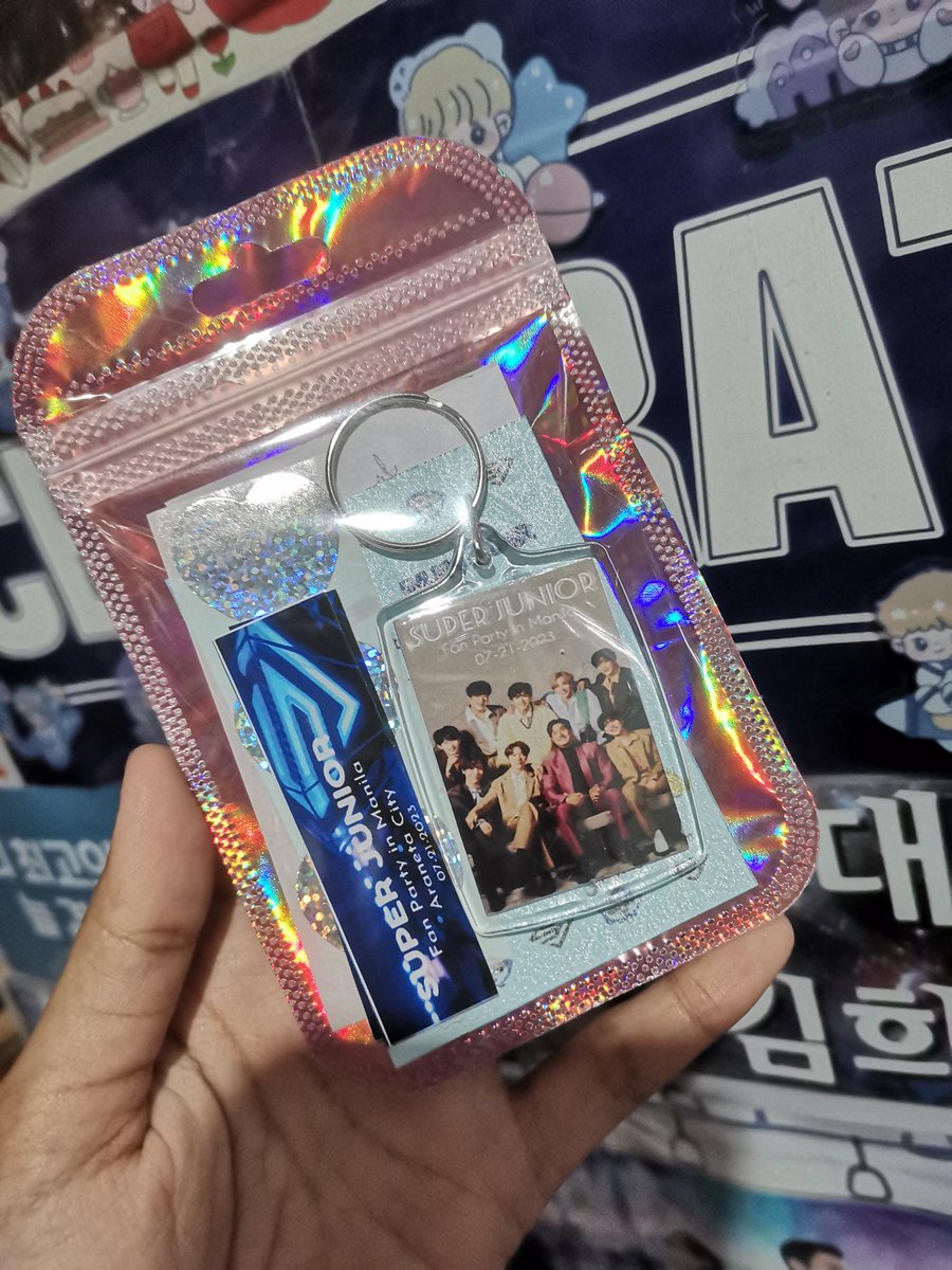 bcfhbjmpwbm's tweet photo. Super Junior Fan Party in Manila Freebies ✨

Hello, ELFs! I'll be giving away 100 of these freebies. Location and time is not yet decided 🤣 Will update na lang 😂

See youuu 💙

#SJFanPartyinManila
#SJFanParty
#SJFanParty_MNL
#SJ_FANPARTY
#SJFanPartyinManilaFreebies https://t.co/DGxH3sQ8a7