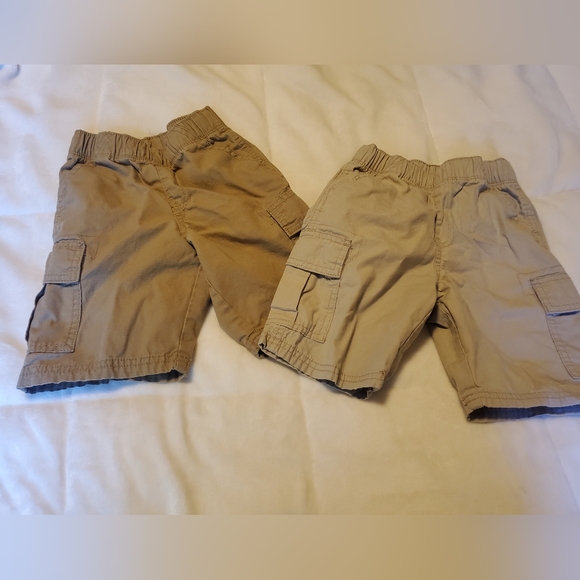 ularamoon's tweet photo. So good I had to share! Check out all the items I'm loving on @Poshmarkapp #poshmark #fashion #style #shopmycloset #handcrafted #thechildrensplace #hudsonjeans: https://t.co/mSpVkVON19 https://t.co/STY4MPn9Sm