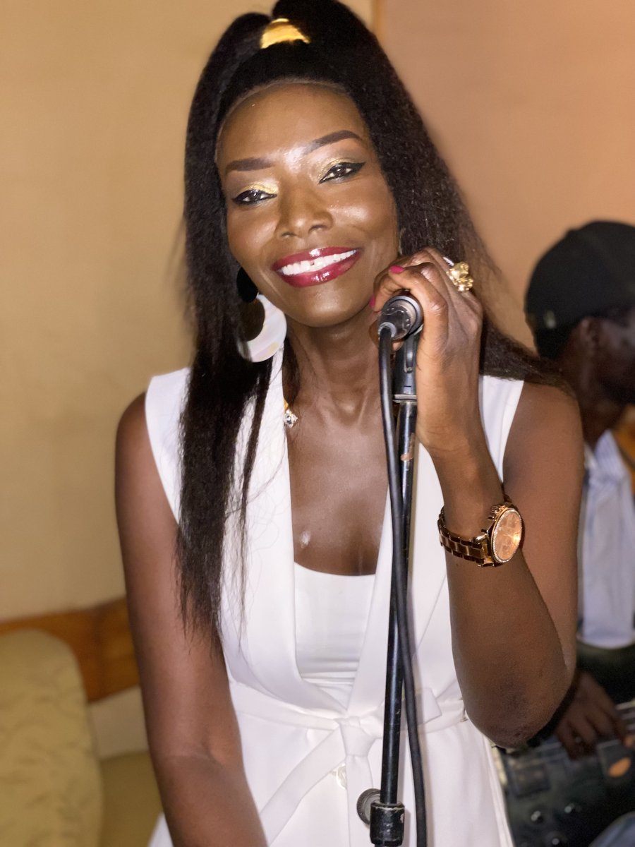 Coumba_Gawlo's tweet photo. Beu le #15Juillet au #radissonblue
#newsingledecoumbagawlo
#LaDiva
#coumbagawlo
#ladivaalavoixdor
#2stvsenegal
#numero1depuis30ans https://t.co/yUhjDaPbCY