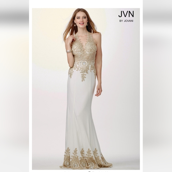 2SWEET2BE's tweet photo. So good I had to share! Check out all the items I'm loving on @Poshmarkapp from @vottakaya1 #poshmark #fashion #style #shopmycloset #jvnbyjovani #zara #xersion: https://t.co/uHOkxftRnR https://t.co/9cwiKC3u7a