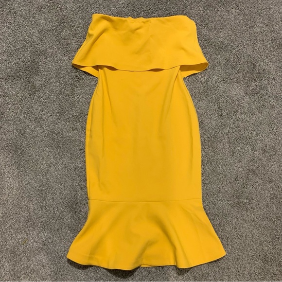 beautysweeps's tweet photo. So good I had to share! Check out all the items I'm loving on @Poshmarkapp #poshmark #fashion #style #shopmycloset #apple #likely #sbcollection: https://t.co/RfiKLYgL4w https://t.co/fdgki4qEh6