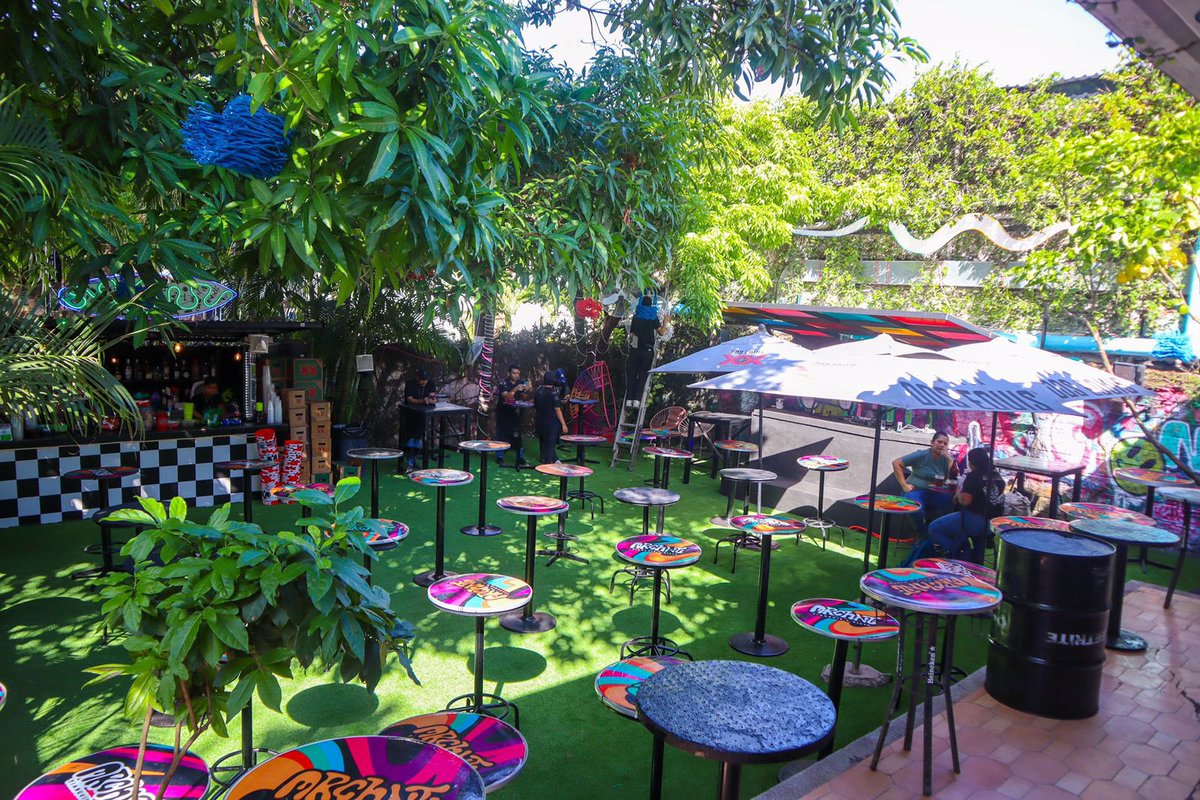 Ahora si bandita!! El perreo bien sucio y los tenis bien limpios bandaaa 😎✨

#OndaMRCHNT