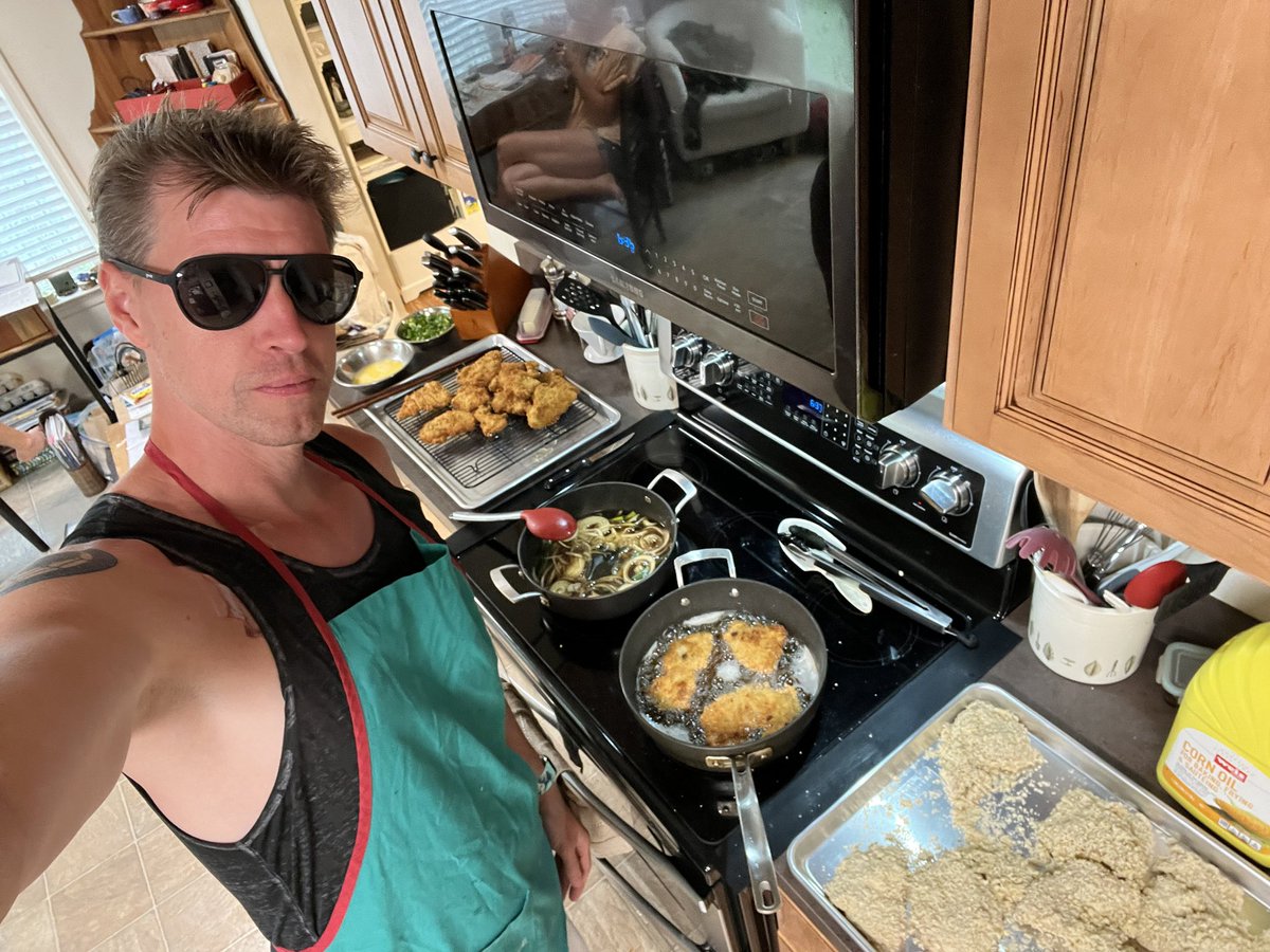 charliemcelvy's tweet photo. My wife said I look like The Way of the Househusband. So, I’ll take it.

Tonkatsudon (but chicken cutlets). Homemade dashi. Donabe-cooked Japanese short grain sticky rice.

#TheWayOfTheHousehusband #cooking #donabe #japanesecooking https://t.co/fGpOsJQy3K