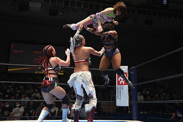 TruHeelSP3's tweet photo. Lawlor/Fujita #njpwSTRONG Independence Day
⭐⭐⭐3/4
Rhea/Natalya #WWERaw
⭐⭐⭐3/4
East-West Express/Gringo & Cartwheel #GCWCleanUp
⭐⭐⭐1/2
Gates of Agony/Action Flight #WatchROH TV
⭐⭐⭐1/2
Willow & Momo/Mafia Bella #njpwSTRONG Independence Day 1
⭐⭐⭐1/2 https://t.co/JevZGNnq4U