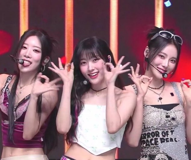 oomeowgee's tweet photo. odd eye circle https://t.co/Mw4uNiornc