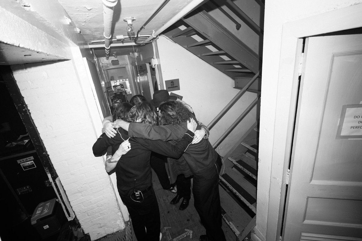 mymorningjacket's tweet photo. thank you for your continued support and all the kind responses to @jimjames’ newsletter. One. Big. Family. ☮️💟 https://t.co/A4YbQWG3R1