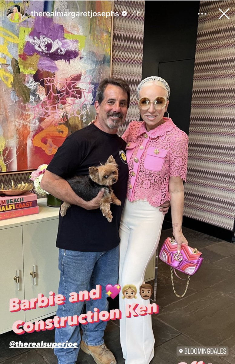 Look it’s geriatric barbie and her plumber, maybe if he cleaned out her pipes once in a while she wouldn’t be such a miserable beech 😆#RHONJ