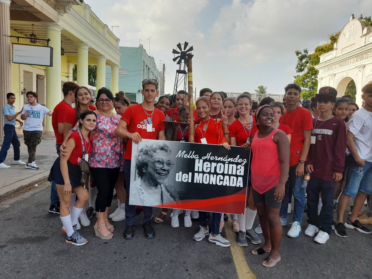 AdelaVillazon's tweet photo. Los jóvenes de lan FEEM en su asamblea llenos de júbilo y alegría.
#Cienfuegos 
#Cuba https://t.co/XE1KHGBYdG