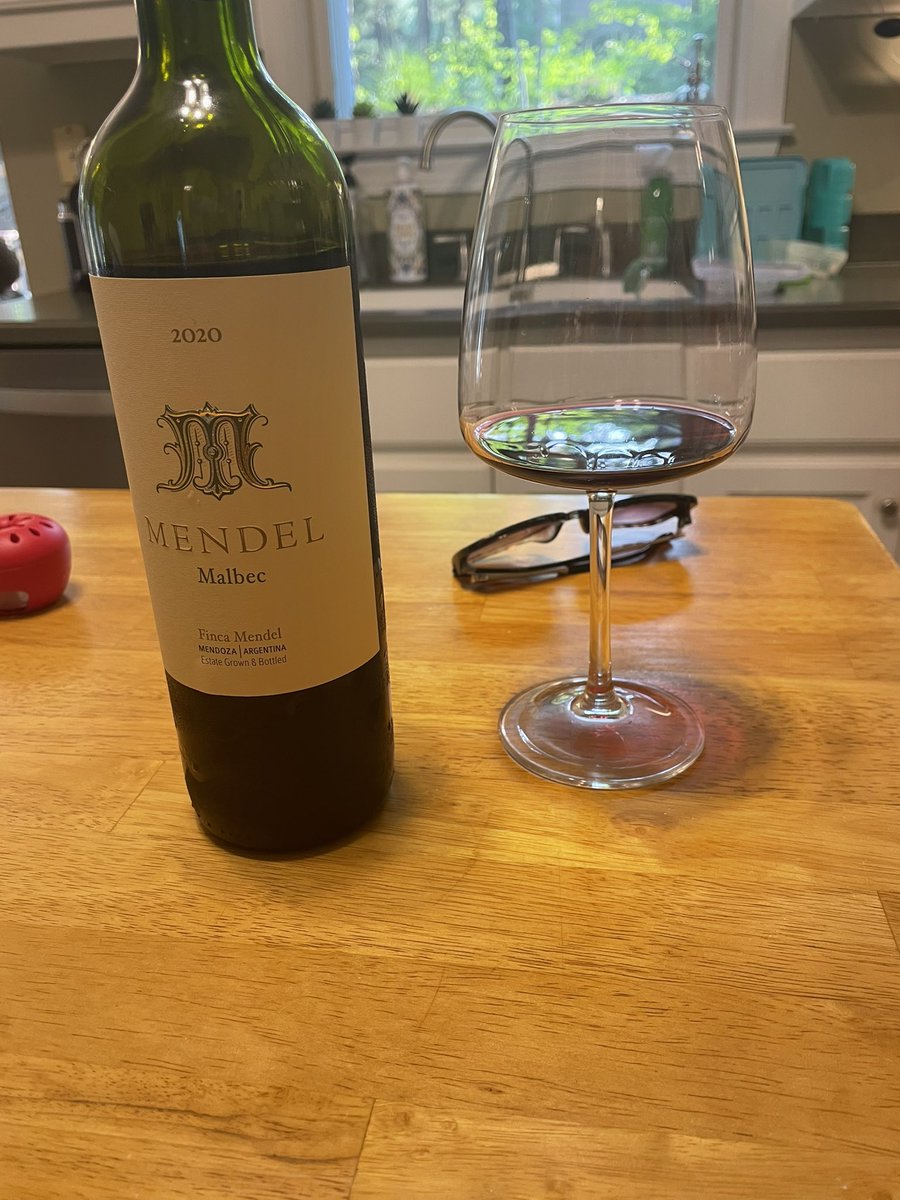 Que trajiste en la valija? 
Yo: lo importante