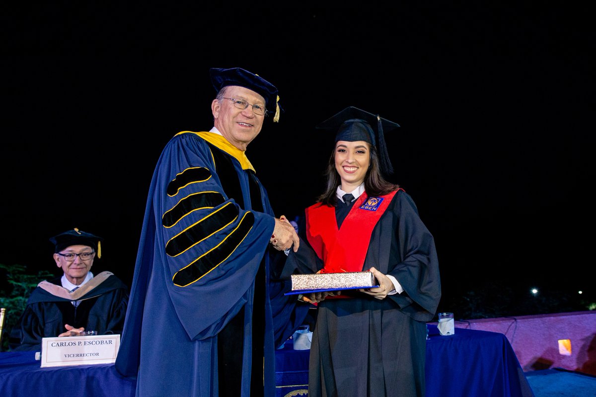 Gracias a su esfuerzo y dedicación, alrededor del 65 % de los egresados tienen trabajo tres meses antes de graduarse, gozando de salarios competitivos.

¿Quieres vivir la ESEN? Postúlate en línea hoy. Próximo examen de admisión: sábado, 19 de agosto de 2023. ✍🏻