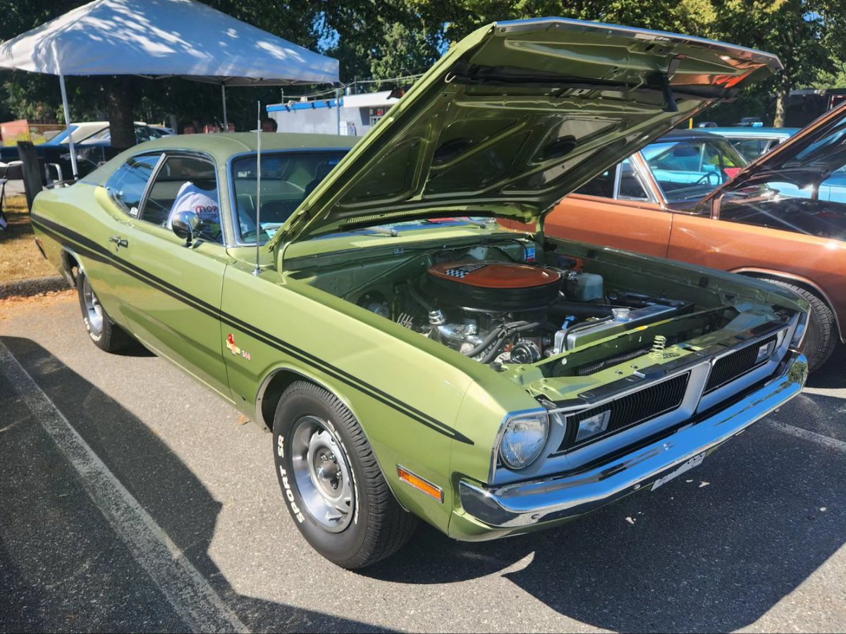 mopars_and_more's tweet photo. Absolutely love the Root beer Brown #1969dodgedart #1969dart #69dodgedart #69dart #1971dodgedemon #1971demon #71dodgedemon #71demon #1971plymouthduster #1971duster #71plymouthduster #71duster #Mopar #moparornocar #carshow https://t.co/2wfO2QOagy