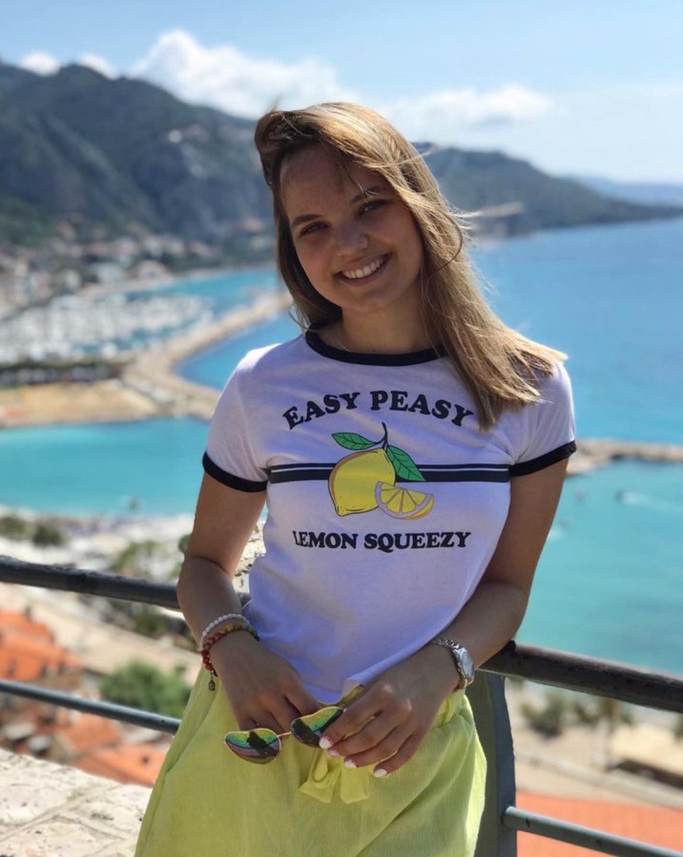 JSzonjaa's tweet photo. #FrenchRiviera 💙 #Menton 🍋 #amazing 💖 #holiday 🌊 #sea 🌞 #sunshine ✨ #happiness https://t.co/YZIa9Sxbmz