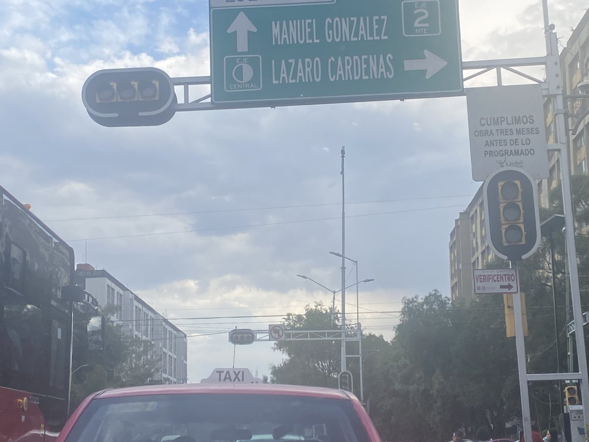 GabyleOsR's tweet photo. Nos ayudan por favor !!! No hay semáforos en Eje de Guerrero y Flores Magón @SSC_CDMX @UCS_GCDMX @OVIALCDMX #Tránsito https://t.co/DX9q9Z380x