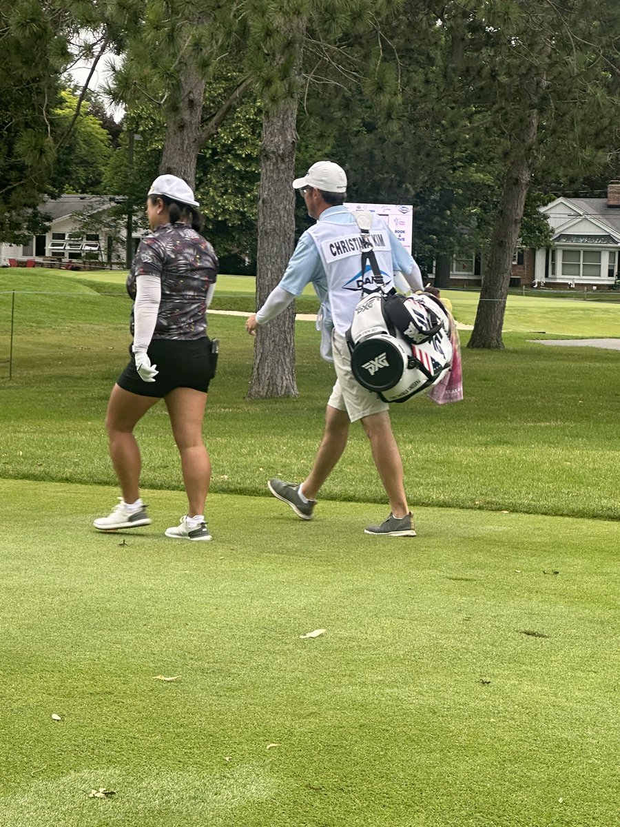 acaseofthegolf1's tweet image. All of these pictures were taken by Lilly. She is 13 and in foster care. She is part of first tee. She walked every single hole, took 100’s of pics. She was there at 630am. 

Our foundation cannot wait to buy her first set of clubs.
