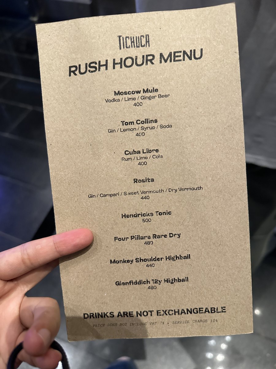 brazilzilth's tweet photo. Today I went to #Tichuca rooftop bar (#Bangkok)…
there are 2 options
1).to stand u have to wait in line and order at least 1 drink (cheapest~400 baht) then pay at the 2nd floor before you go up to the bar(46th fl) https://t.co/K9DesdSb2q