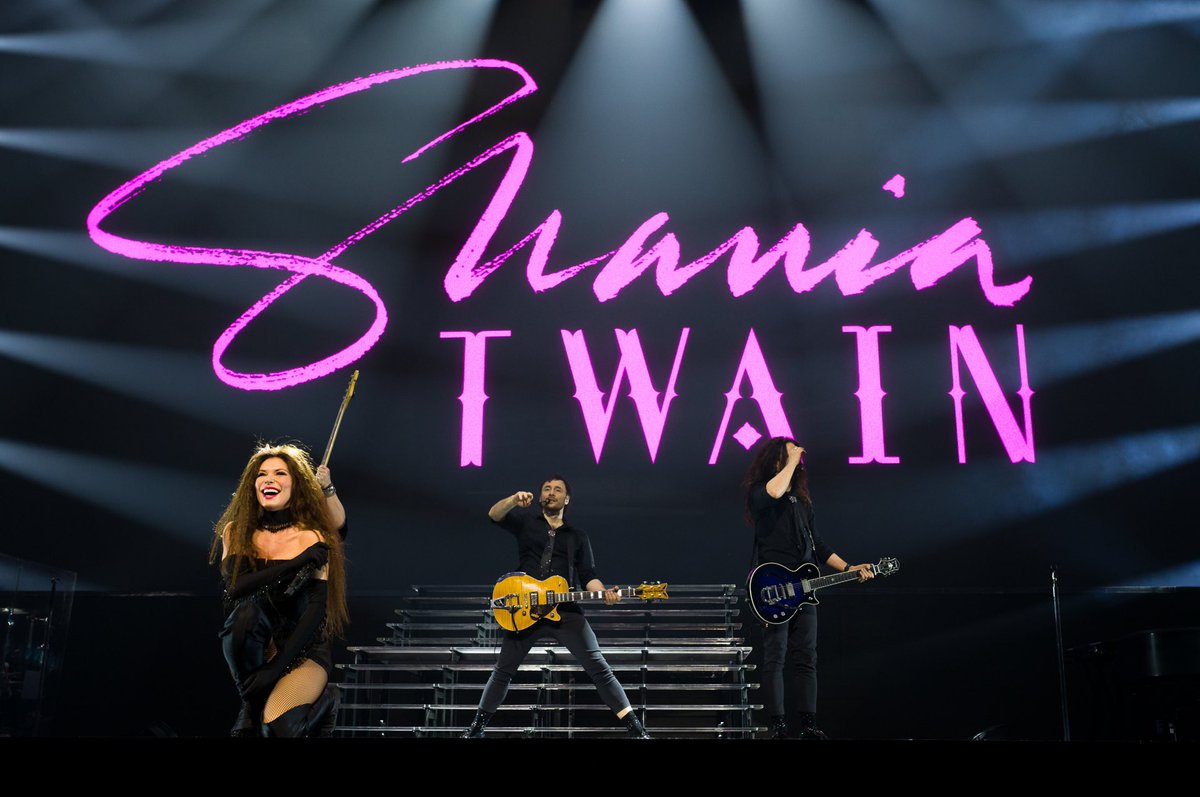 NEW YORK CITY!! Wow I’m still in shock from such an incredible SOLD OUT show at @thegarden on Tuesday night ❤️❤️❤️ What a joy to share the night with so many friends in such an iconic space.

Pennsylvania… I’ll see you tonight!! #QueenOfMeTour