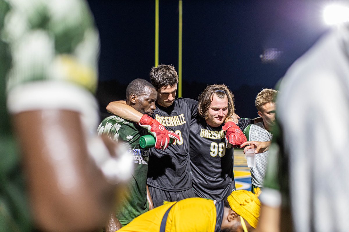 OneAbaBoy's tweet photo. Incredible scenes last night! We played our hearts out. 💚

Super proud of this city and the people in it. Always @GreenvilleUtd!

We will be back stronger next season. 

Bucks forever!💚🦌🔥

📸: @robbysheetz_iv

#greenvilleunited #npsl #greenvillenc #soccer #explore #naija #explorepage #oneababoy