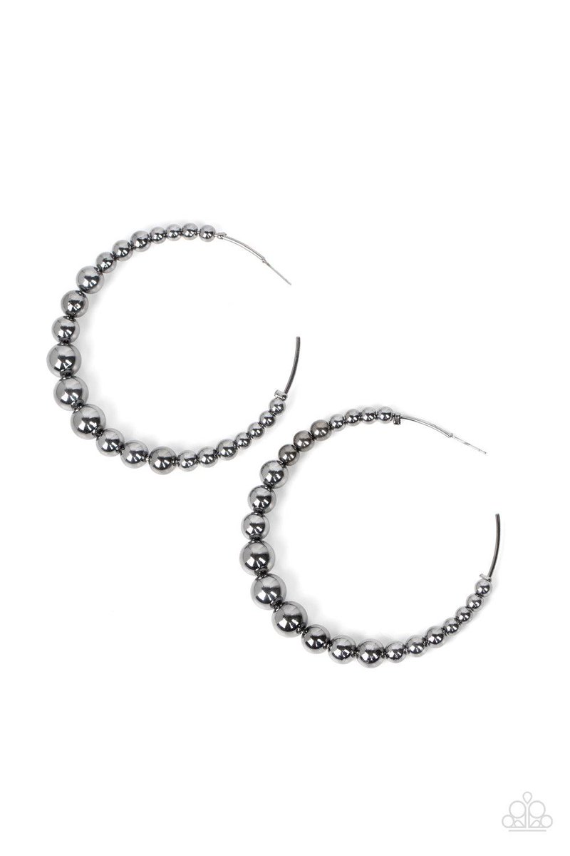 JacquiO69's tweet photo. BOLD &amp; SASSY ACCESSORIES MAKE A STATEMENT. #KrownJewelzz #accessoriesforless #jewelrylovers https://t.co/8lx7NHla7t