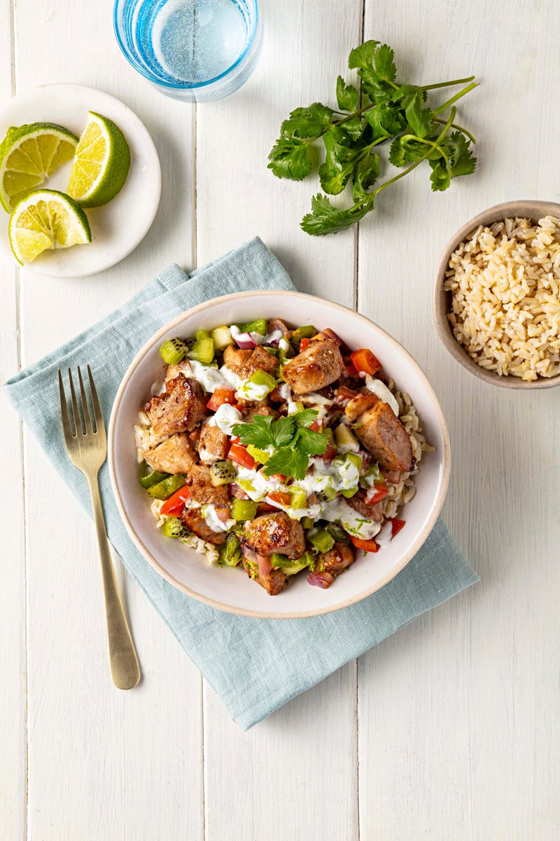 TasteofPork's tweet image. The perfect recipe to leave you feeling satisfied and energized. 💚☀️🥝

bit.ly/3pQRiKk 

Cook pork tenderloin to an internal temperature of 145 degrees F followed by a 3-minute rest. 

#nationalporkboard #porkcheckoff #pork #recipes #food #nutritious #balanced #summer