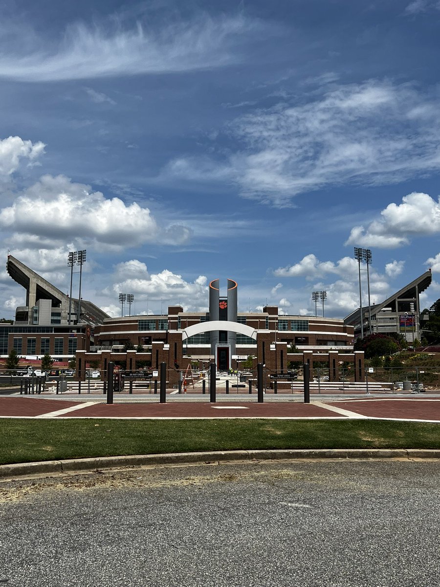 ClemsonSports tweet picture