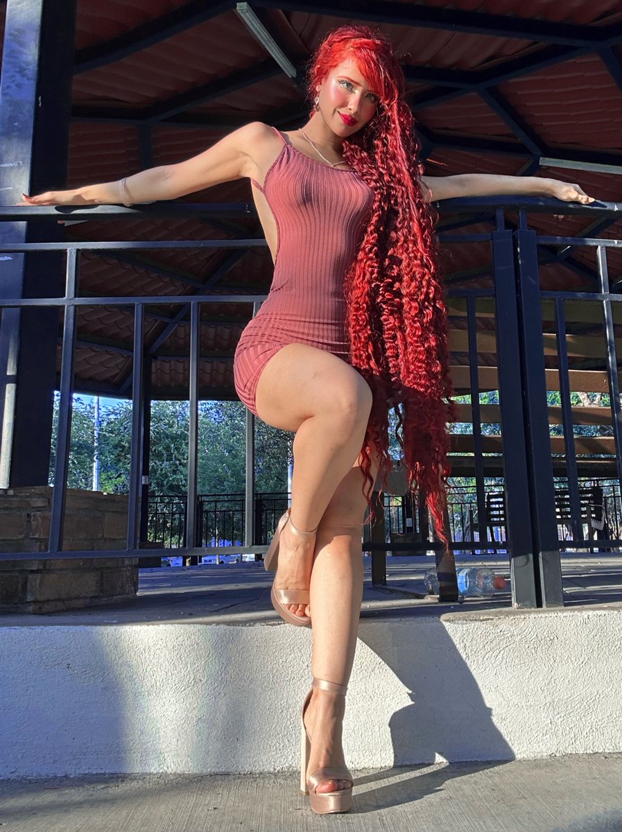 Bella Dueñas on Twitter "Modelo bien? 😍"