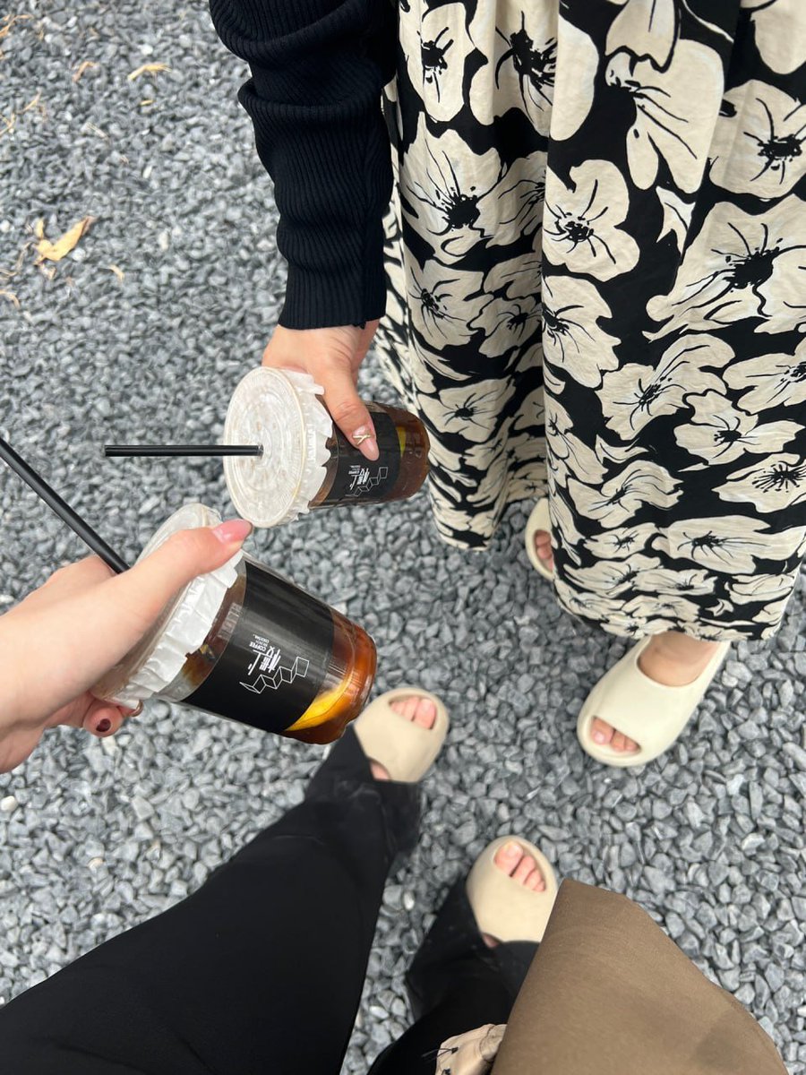 IiIions's tweet photo. True friends will be by your side through it all 🥰🥰 https://t.co/IyyXqQlIdX