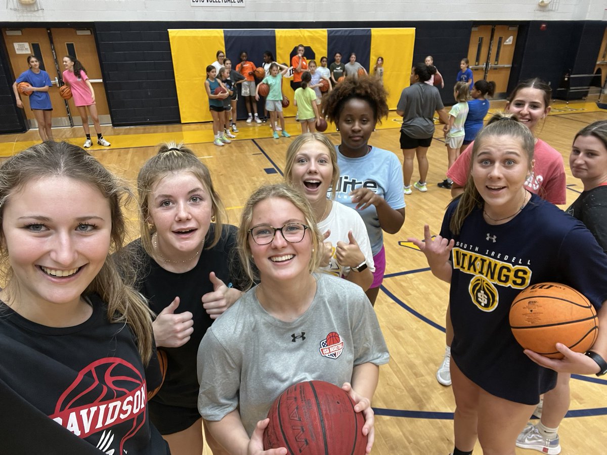 SouthIredellGBB's tweet photo. We are having a great time at our youth camp this week! More pictures to come tomorrow! π #HardWorkInProcess https://t.co/qw2Y9TZtWq
